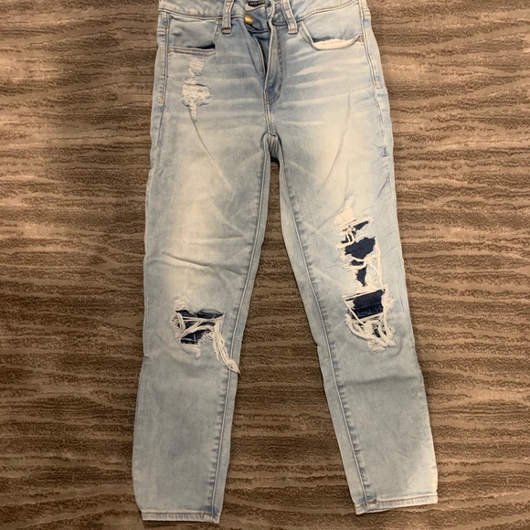 AE Capris - Picture 1 of 3